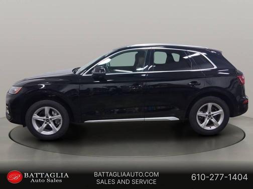 Brilliant Black 2023 Audi Q5 40 Premium