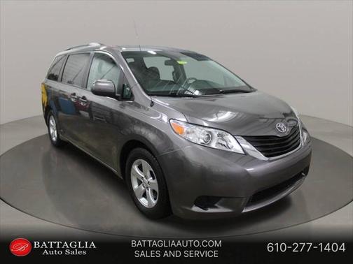 2013 Toyota Sienna LE