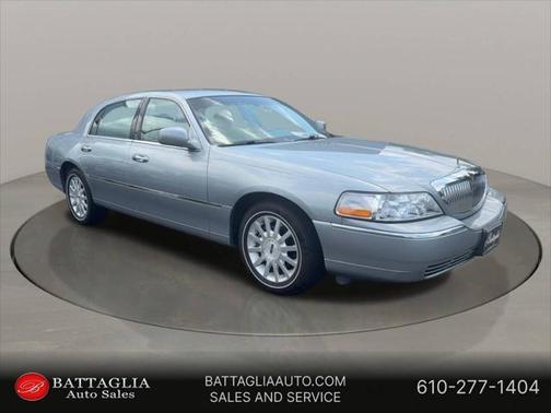 2006 Lincoln Town Car Signature