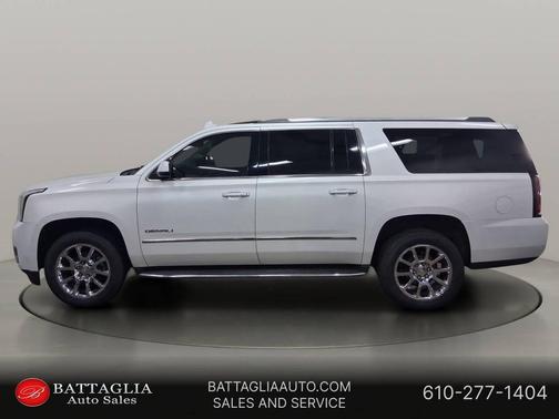 White Frost Tricoat 2017 GMC Yukon XL Denali