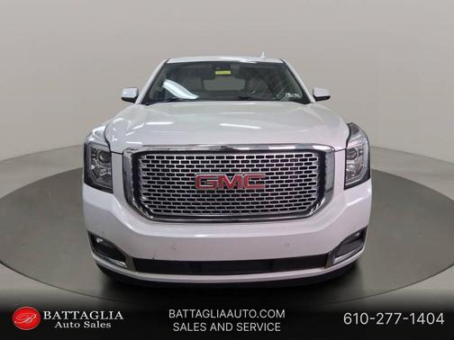 White Frost Tricoat 2017 GMC Yukon XL Denali