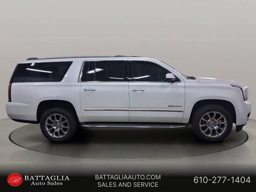 White Frost Tricoat 2017 GMC Yukon XL Denali