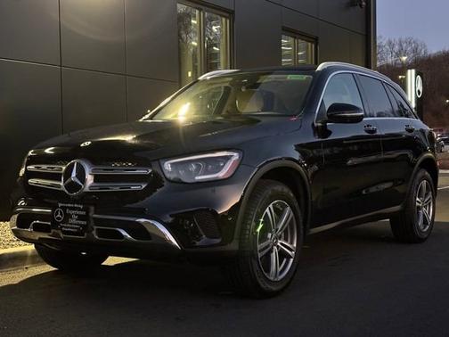 2022 Mercedes-Benz GLC 300 