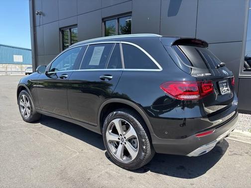 2022 Mercedes-Benz GLC 300