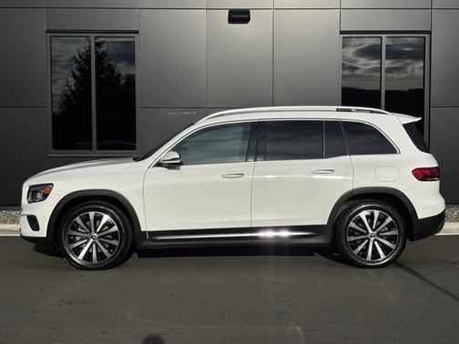 2023 Mercedes-Benz GLB 250 