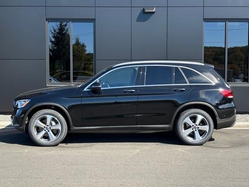 2022 Mercedes-Benz GLC 300 