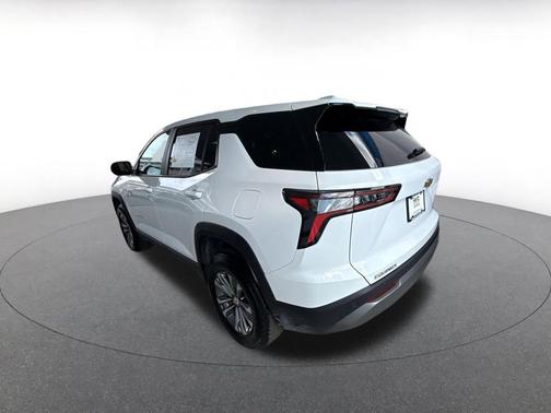 Summit White 2025 Chevrolet Equinox 1LT