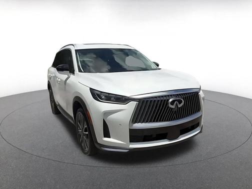 Radiant White 2026 INFINITI QX60 LUXE FWD