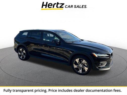 Onyx Black Metallic 2025 Volvo V60 Cross Country Plus, B5 AWD Gas (mild hybrid)
