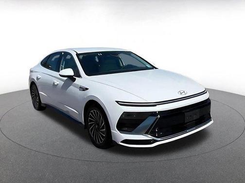 2025 Hyundai SONATA Hybrid SE