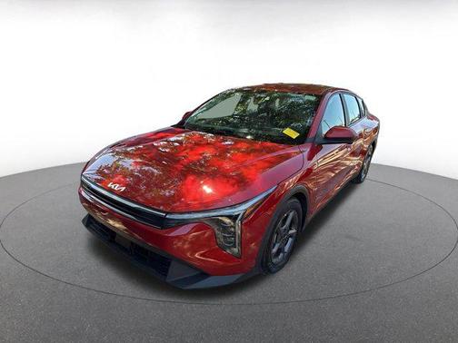 Currant Red 2025 Kia K4 LXS