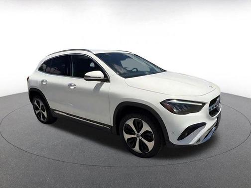 Polar White 2025 Mercedes-Benz GLA 250 4MATIC