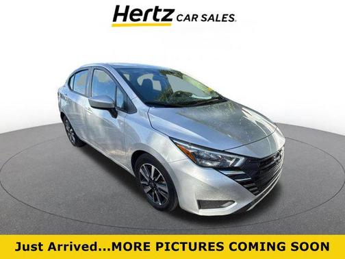 Brilliant Silver Metallic 2025 Nissan Versa 1.6 SV