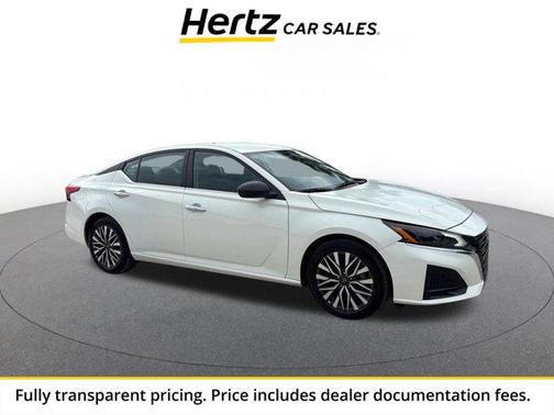 Glacier White 2025 Nissan Altima SV FWD
