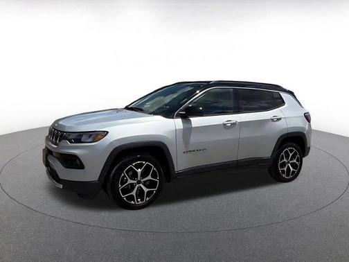 Silver Zynith Metallic Clearcoat 2025 Jeep Compass Limited