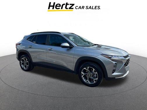 Sterling Gray Metallic 2025 Chevrolet Trax LT