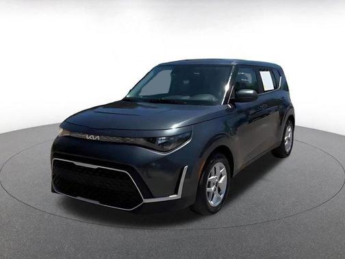 Gravity Gray 2025 Kia Soul LX