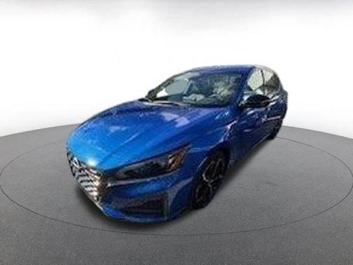 2025 Nissan Altima SR FWD