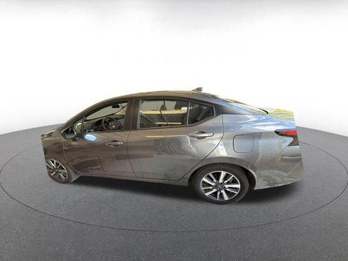 Gun Metallic 2025 Nissan Versa 1.6 SV