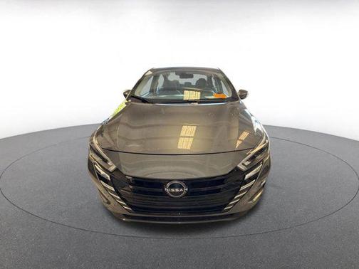 Gun Metallic 2025 Nissan Versa 1.6 SV