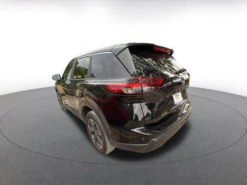 Super Black 2025 Nissan Rogue SV
