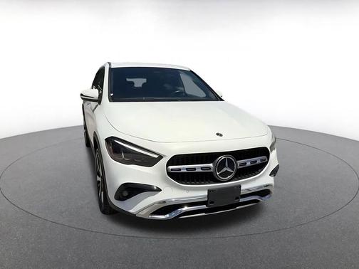 White 2025 Mercedes-Benz GLA 250 4MATIC