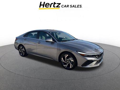2025 Hyundai ELANTRA SEL