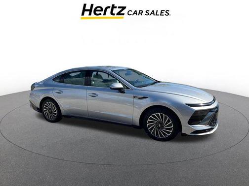Aero Silver 2025 Hyundai SONATA Hybrid SE