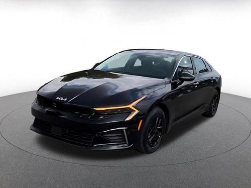 Aurora Black Pearl 2025 Kia K5 LXS