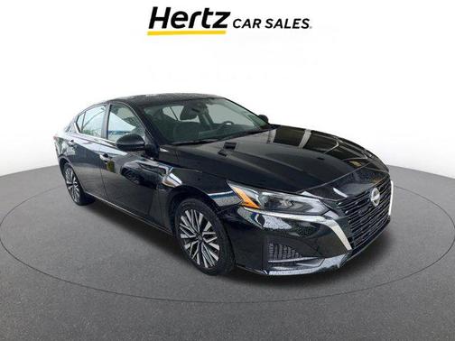 Super Black 2025 Nissan Altima SV FWD