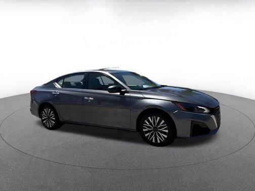 Gun Metallic 2025 Nissan Altima SV FWD