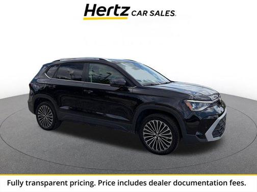Deep Black Pearl 2025 Volkswagen Taos 1.5T SE