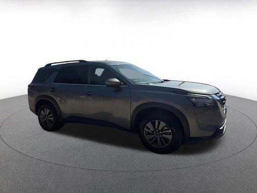 2025 Nissan Pathfinder SV FWD