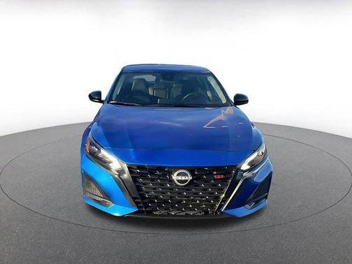 2025 Nissan Altima SR FWD