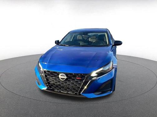 2025 Nissan Altima SR FWD