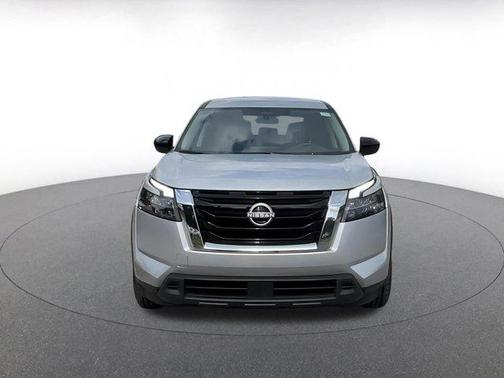 2024 Nissan Pathfinder S FWD