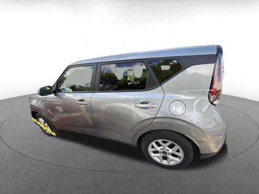 Steel Gray 2025 Kia Soul LX