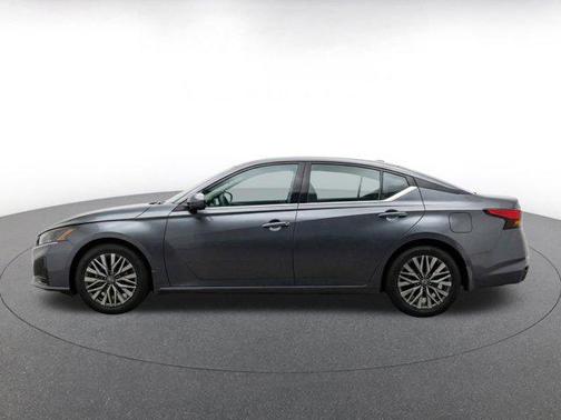 Gun Metallic 2025 Nissan Altima SV FWD