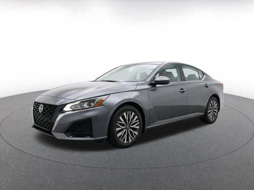 Gun Metallic 2025 Nissan Altima SV FWD