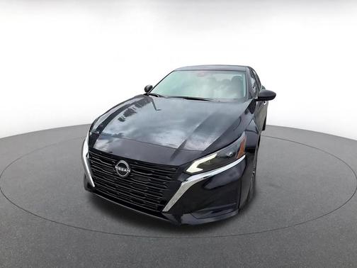 Super Black 2025 Nissan Altima SV FWD