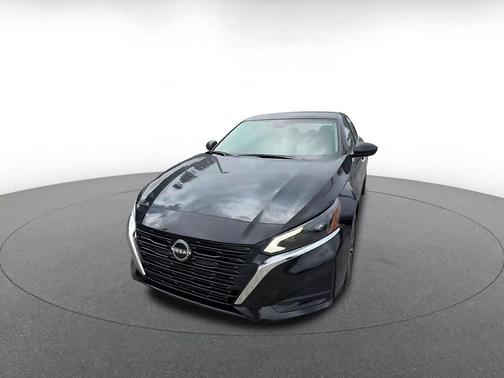 Super Black 2025 Nissan Altima SV FWD