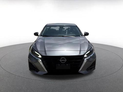 Gun Metallic 2025 Nissan Altima SV FWD