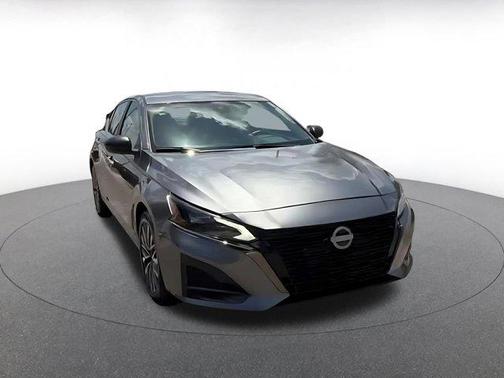 Gun Metallic 2025 Nissan Altima SV FWD