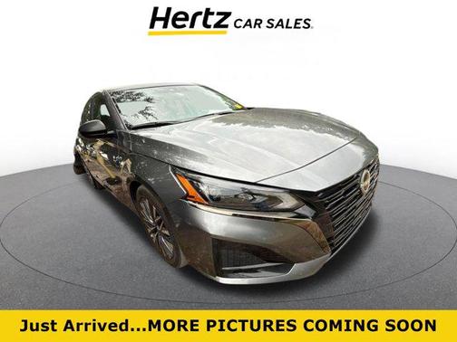 Gun Metallic 2025 Nissan Altima SV FWD