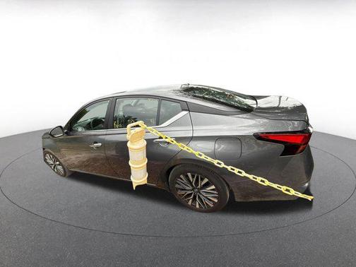Gun Metallic 2025 Nissan Altima SV FWD