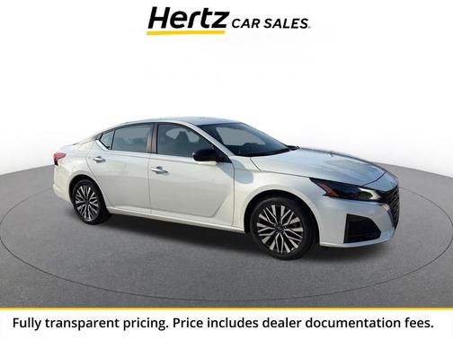 Glacier White 2025 Nissan Altima SV FWD