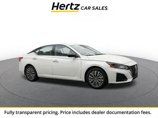 Glacier White 2025 Nissan Altima SV FWD