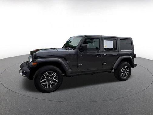 Granite Crystal Metallic Clearcoat 2025 Jeep Wrangler 4-Door Sahara 4x4