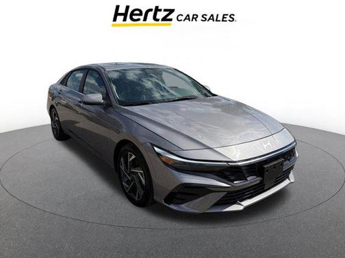 2025 Hyundai ELANTRA SEL