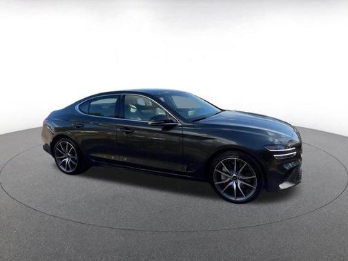 2025 Genesis G70 2.5T RWD